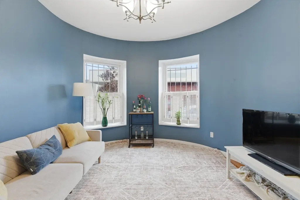 881 Harrison Ave #1, Boston, MA 02118 - #1