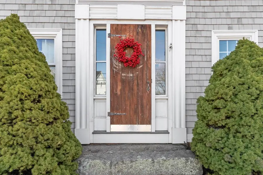 39 Eastern Ave, Essex, MA 01929 - #3