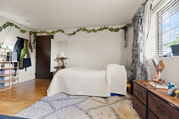 1 Royal Crest Dr #3, Randolph, MA 02368