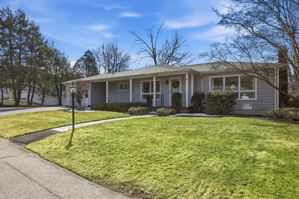 5 Cloverleaf Rd, Leominster, MA 01453 - #1