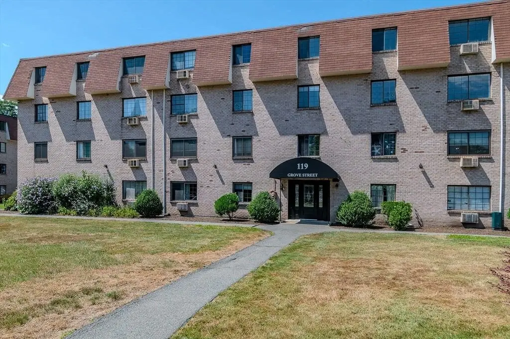 119 Grove St #234, Rockland, MA 02370 - #1