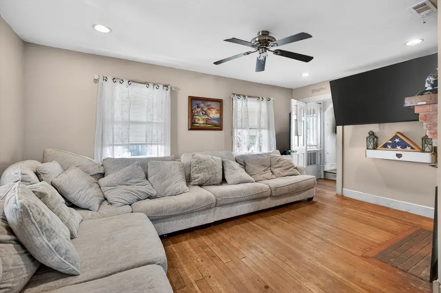 16 Littlefield St, Quincy, MA 02169 - #3