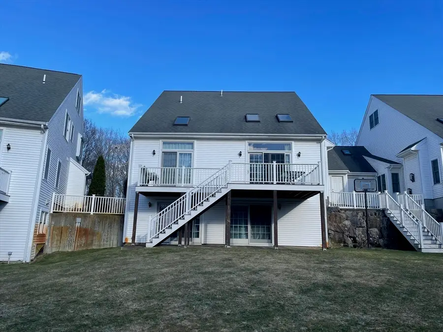 1201 Matthew Woods Dr #1201, Braintree, MA 02184 - #3