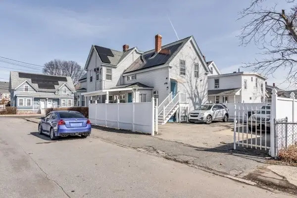 11 Cambridge St, Lawrence, MA 01843 - #3