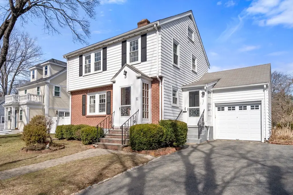 63 Donizetti St, Wellesley, MA 02482 - #1