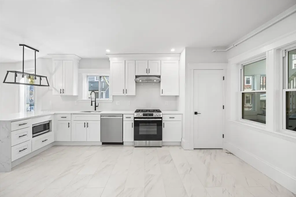 10 Beech St #2, Cambridge, MA 02140 - #1