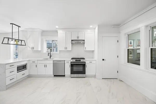 10 Beech St #2, Cambridge, MA 02140