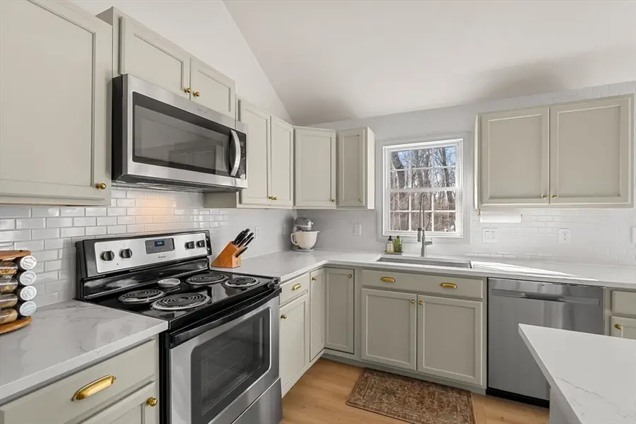 16 Beale St, Worcester, MA 01606 - #3