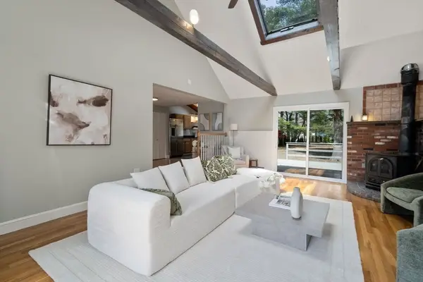 11 Winter St, Foxboro, MA 02035