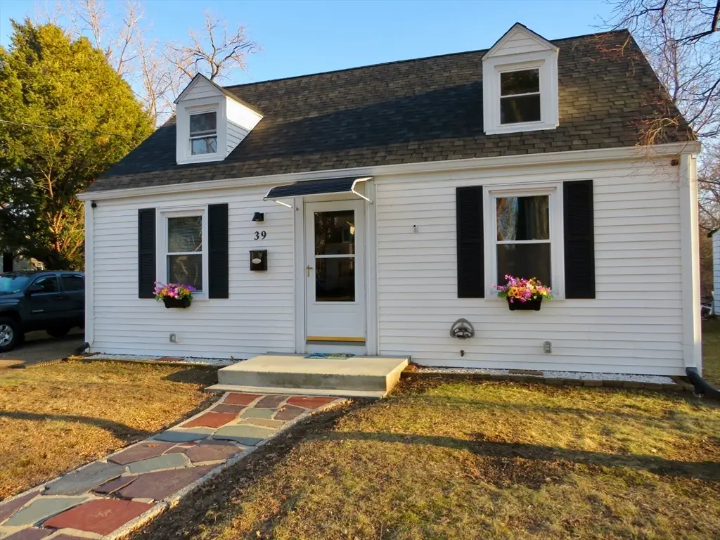 39 Balfour Dr., Springfield, MA 01118 - #1