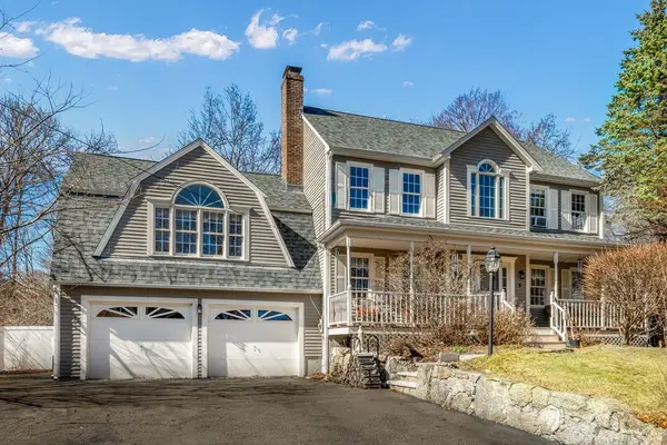 5 Hunter Cir, Milford, MA 01757