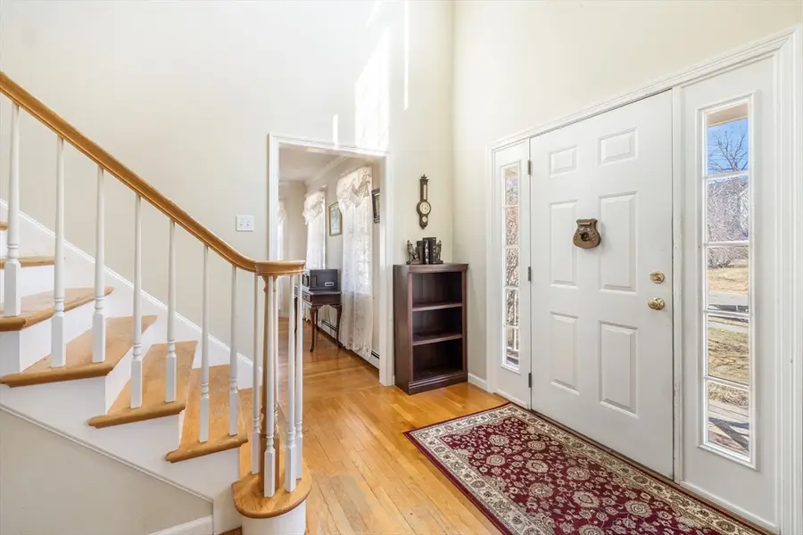 5 Hunter Cir, Milford, MA 01757 - #3