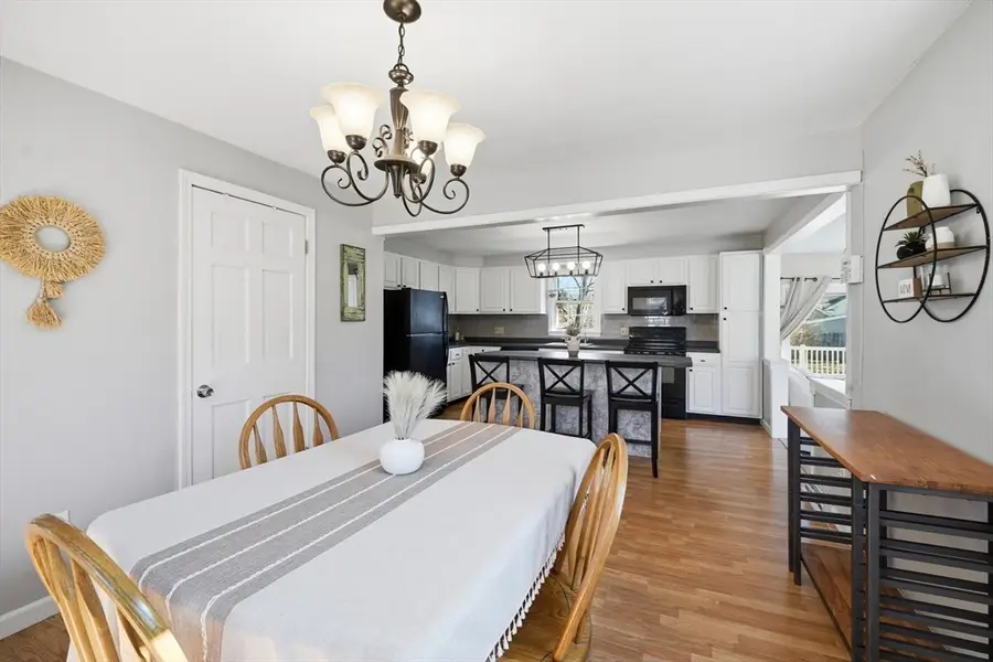 32 Oak Ln, Agawam Town, MA 01030 - #3