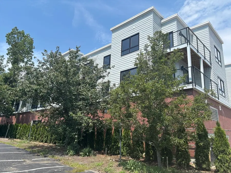 1391 Main Street #301, Walpole, MA 02081 - #3