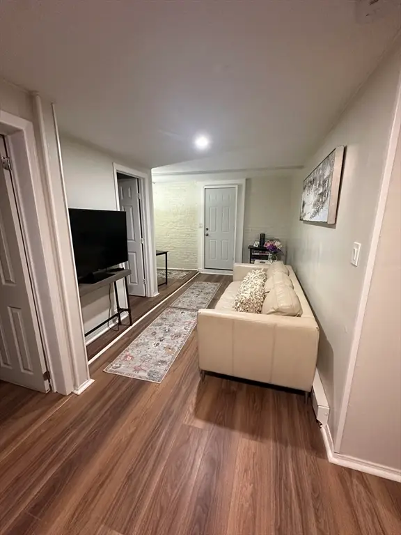 38 Byers St, Springfield, MA 01105 - #2