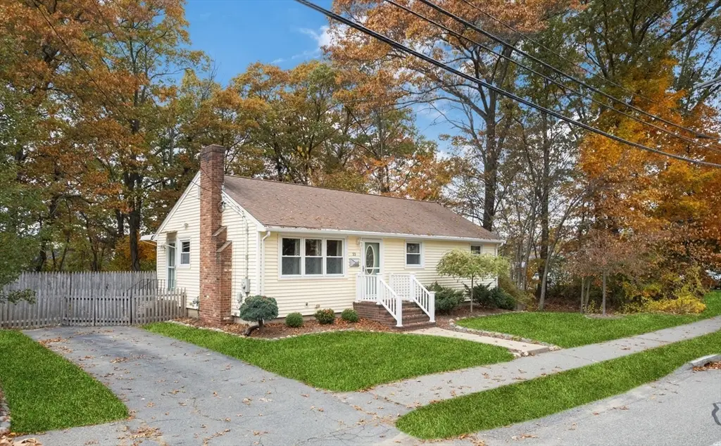 33 Sumner St, Norwood, MA 02062 - #1