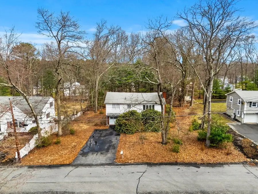 11 Caroline St, Burlington, MA 01803 - #2