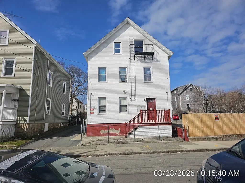 1427 Pleasant St, New Bedford, MA 02740 - #1
