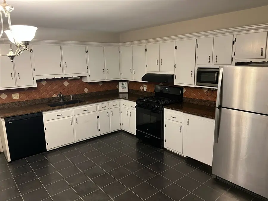 76 Allston St, Lawrence, MA 01841 - #3