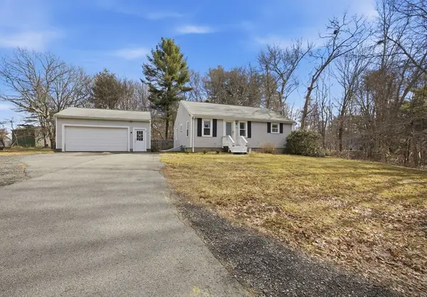 106 Old East Grove, Middleboro, MA 02346