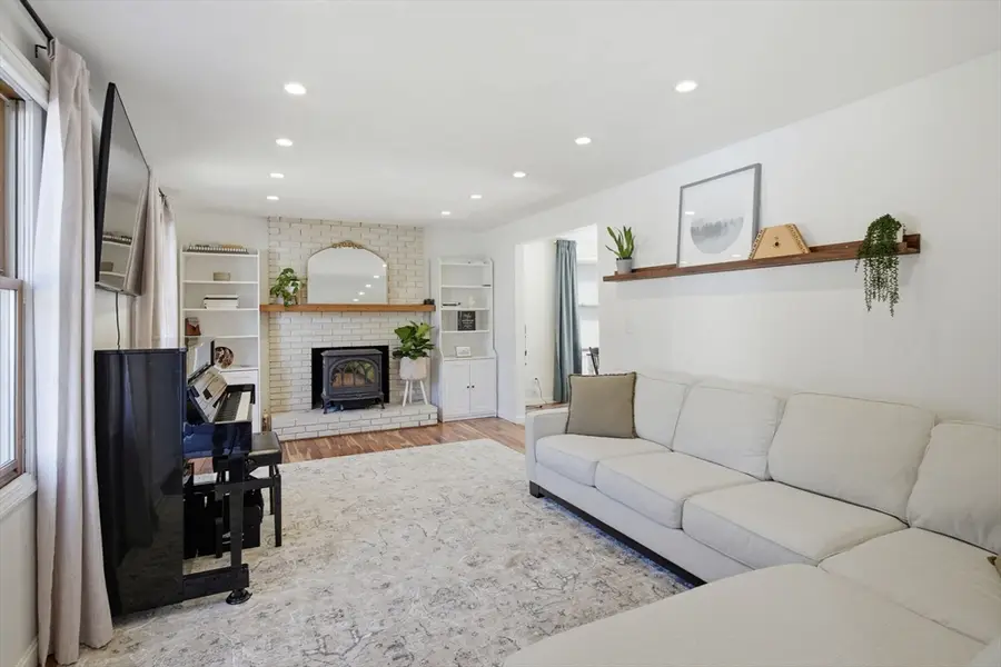 21 Rider Rd., Westfield, MA 01085 - #3