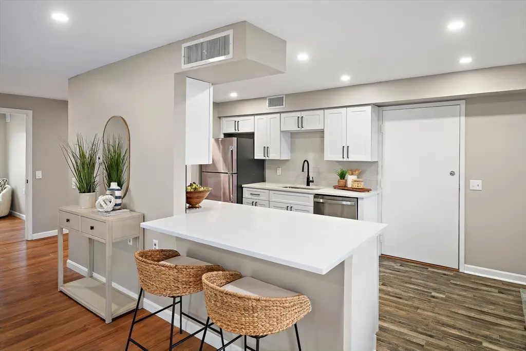 6 Beals Cove Rd #H, Hingham, MA 02043 - #1