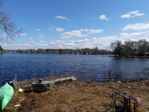 44 Sherbrook Rd, Dartmouth, MA 02747