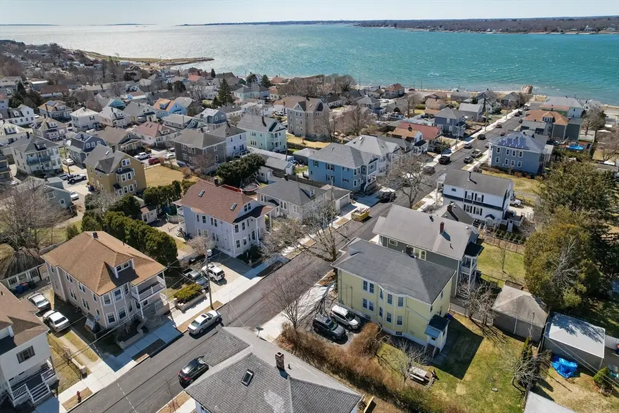 58 Oaklawn St, New Bedford, MA 02744 - #3