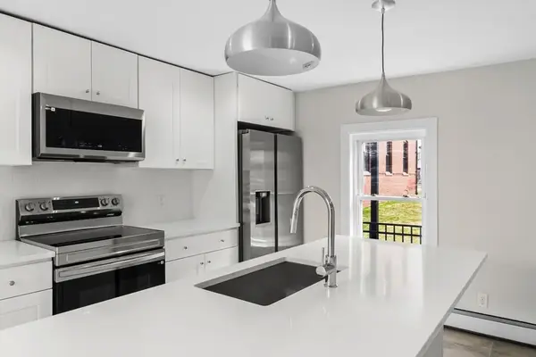 2 Perkins Street, Amesbury, MA 01913