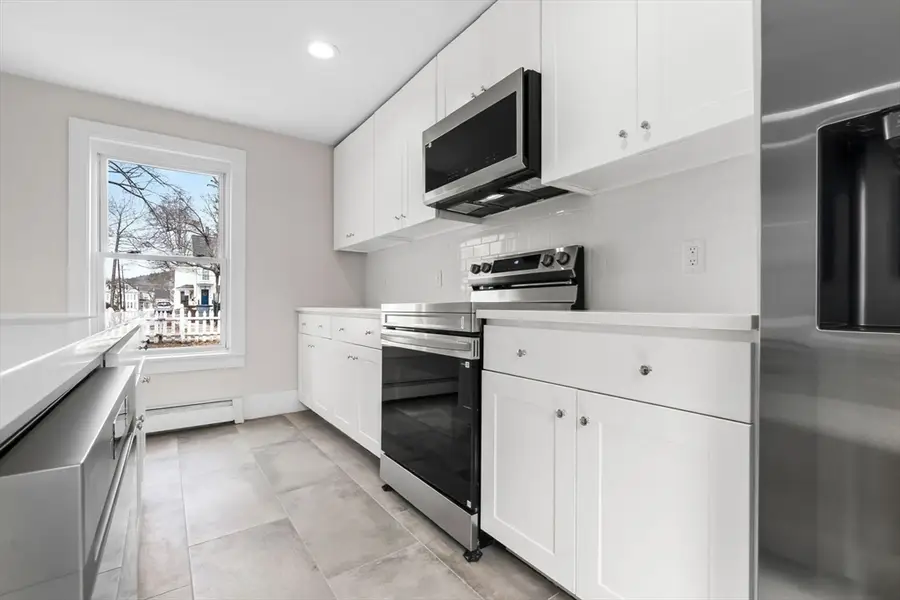 2 Perkins Street, Amesbury, MA 01913 - #3