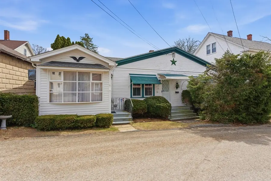 3 River Street, Gilbertville, MA 01031 - #2