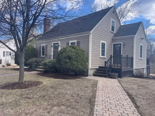 34 Plymouth Rd, Reading, MA 01867 - #1