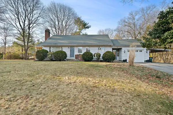 14 Wheelock Circle, Franklin, MA 02038