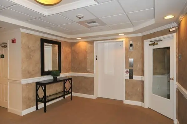 2311 Briarwood Vlg #2311, Clinton, MA 01510 - #2