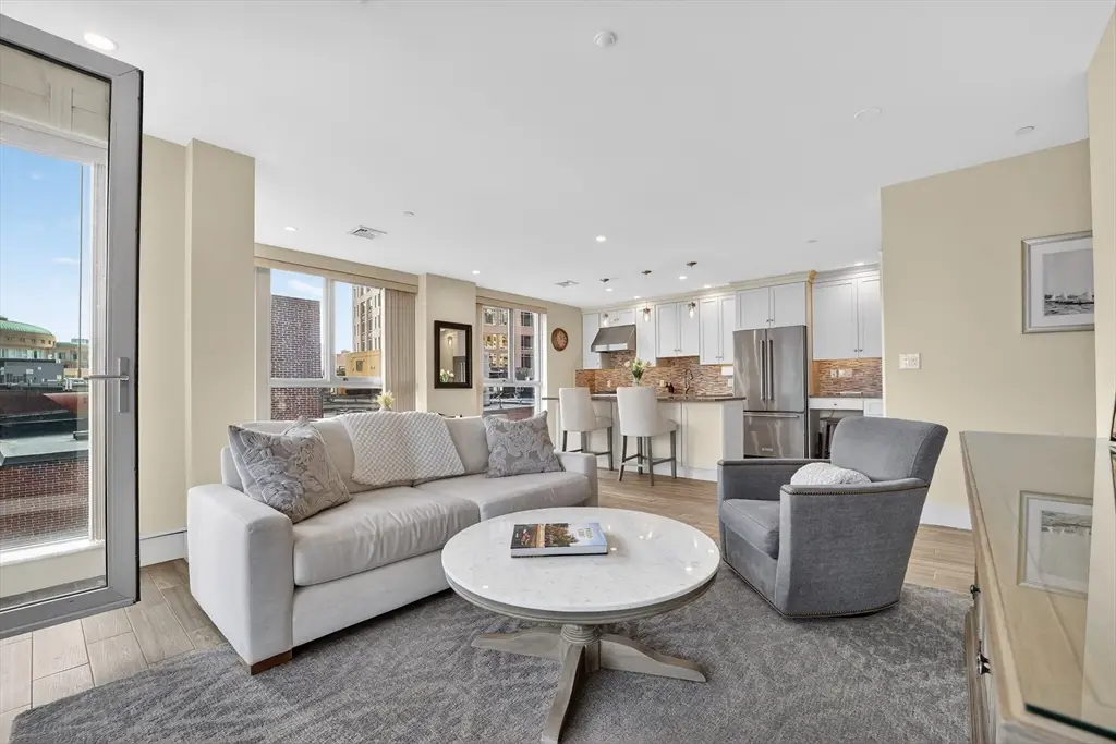 99-105 Broad St #8C, Boston, MA 02110 - #1