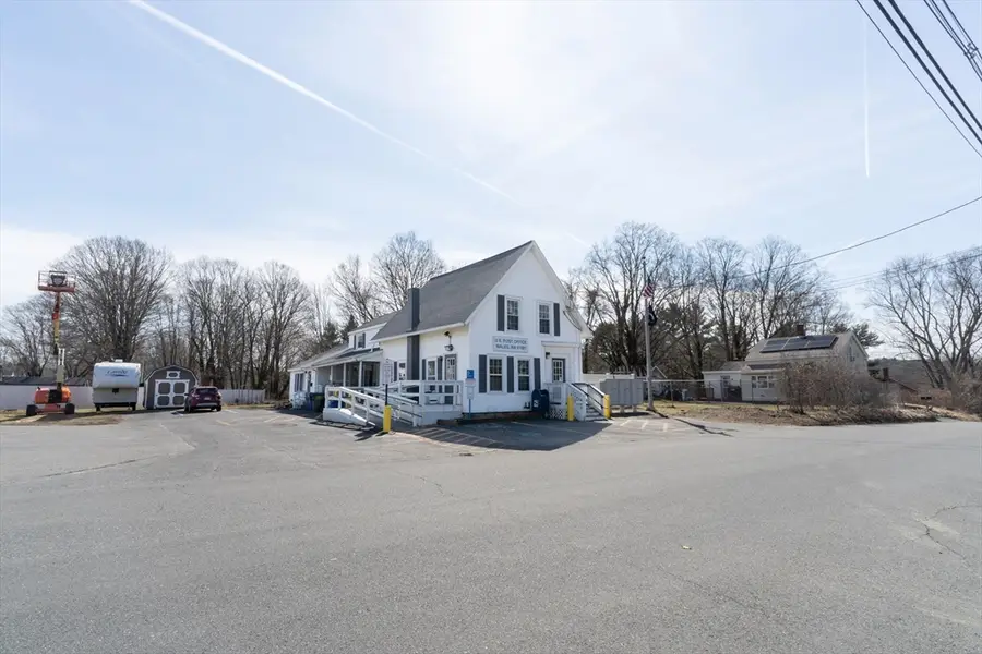 2 Monson Rd, Wales, MA 01081 - #2
