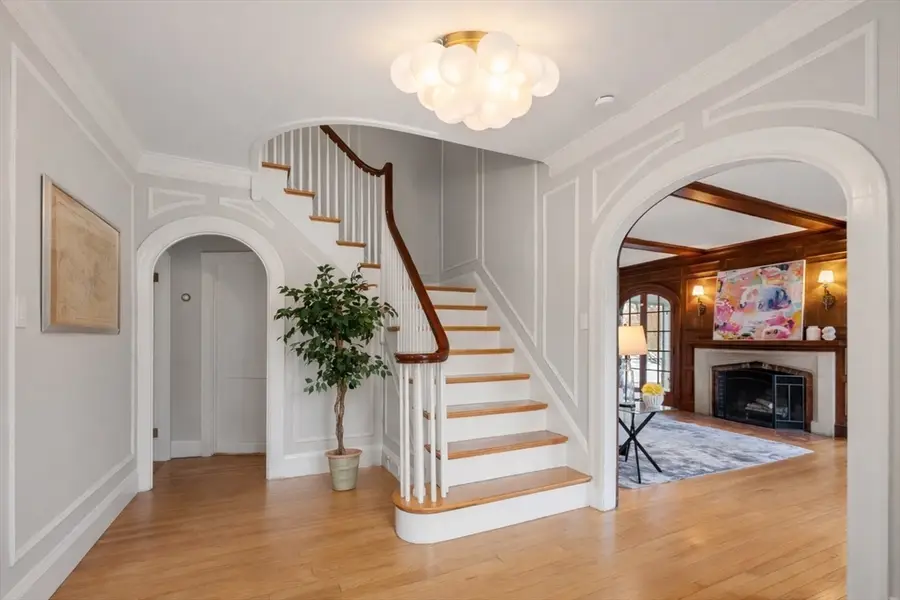 5 Hammond St, Newton, MA 02467 - #2