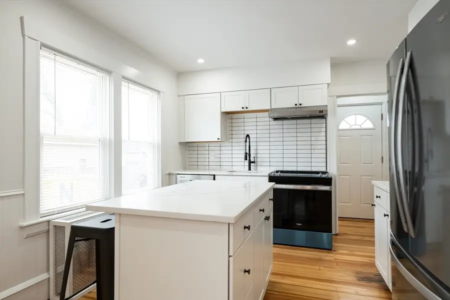 37 Austin Ave, East Providence, RI 02914 - #3