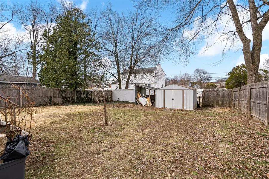 74 Kensington St, Agawam Town, MA 01030 - #3