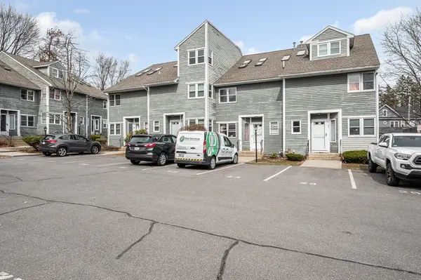 38 Farmland Rd #C, Lowell, MA 01850