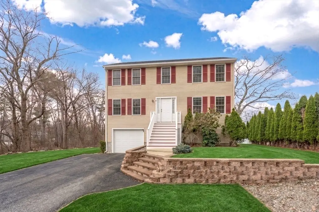 3 Lee St, Wilmington, MA 01887 - #1