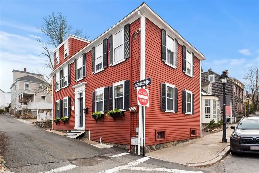 1 Mason St #2, Marblehead, MA 01945 - #2