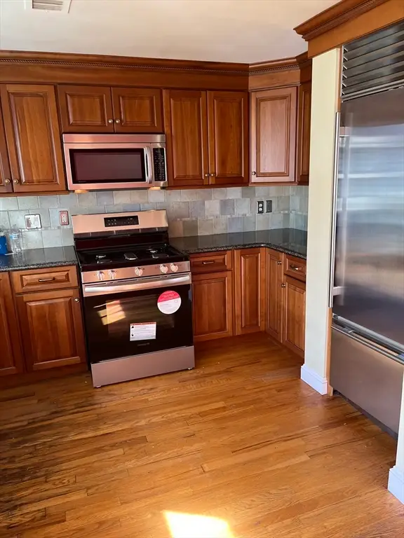 5 Munroe St #5, Newburyport, MA 01950 - #1