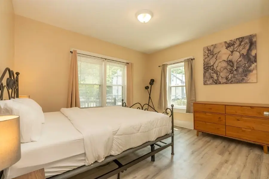 11 Central St, West Brookfield, MA 01585 - #3