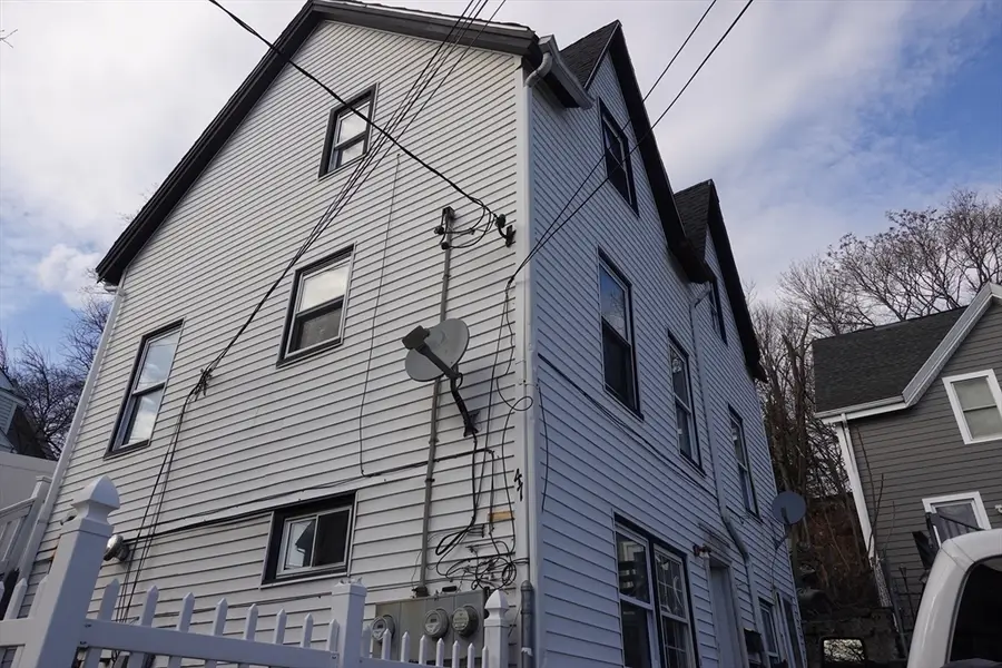 47 Rockaway St, Lynn, MA 01902 - #2
