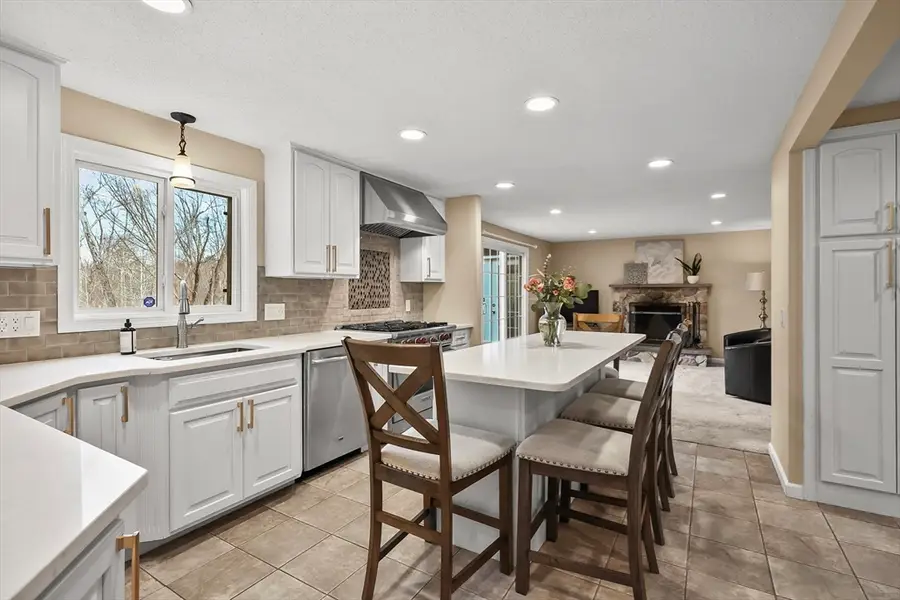 12 Old Carriage Drive, Wilbraham, MA 01095 - #2