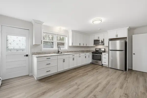 50 Frank St #50, Dracut, MA 01826