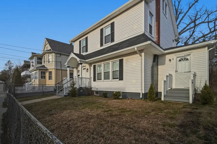 153 Bristol St, Springfield, MA 01109 - #3