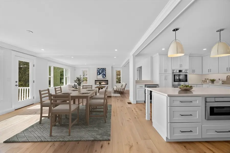 204 Green St, Marblehead, MA 01945 - #3