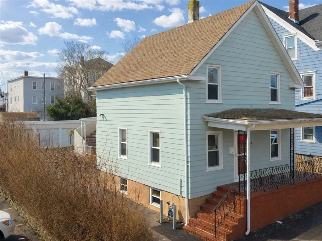 20 Adams St, New Bedford, MA 02746 - #1